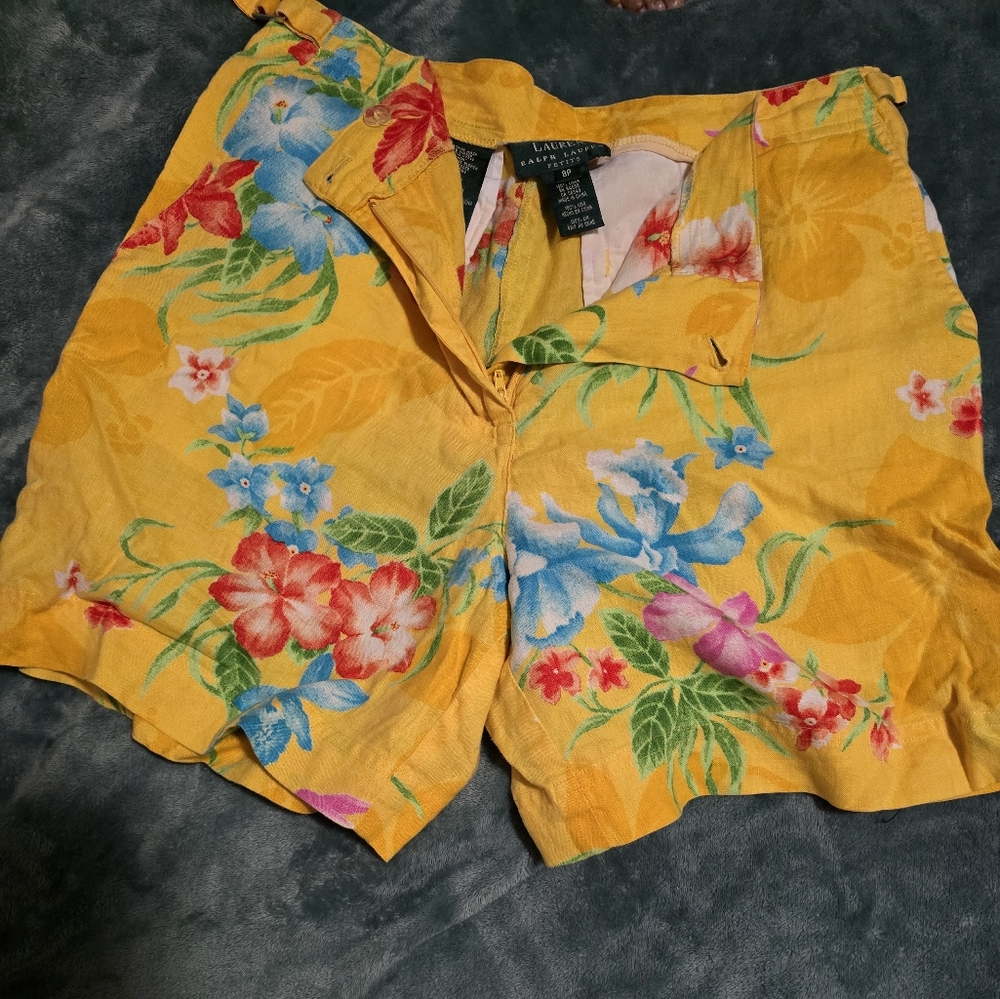 Floral Bermuda shorts